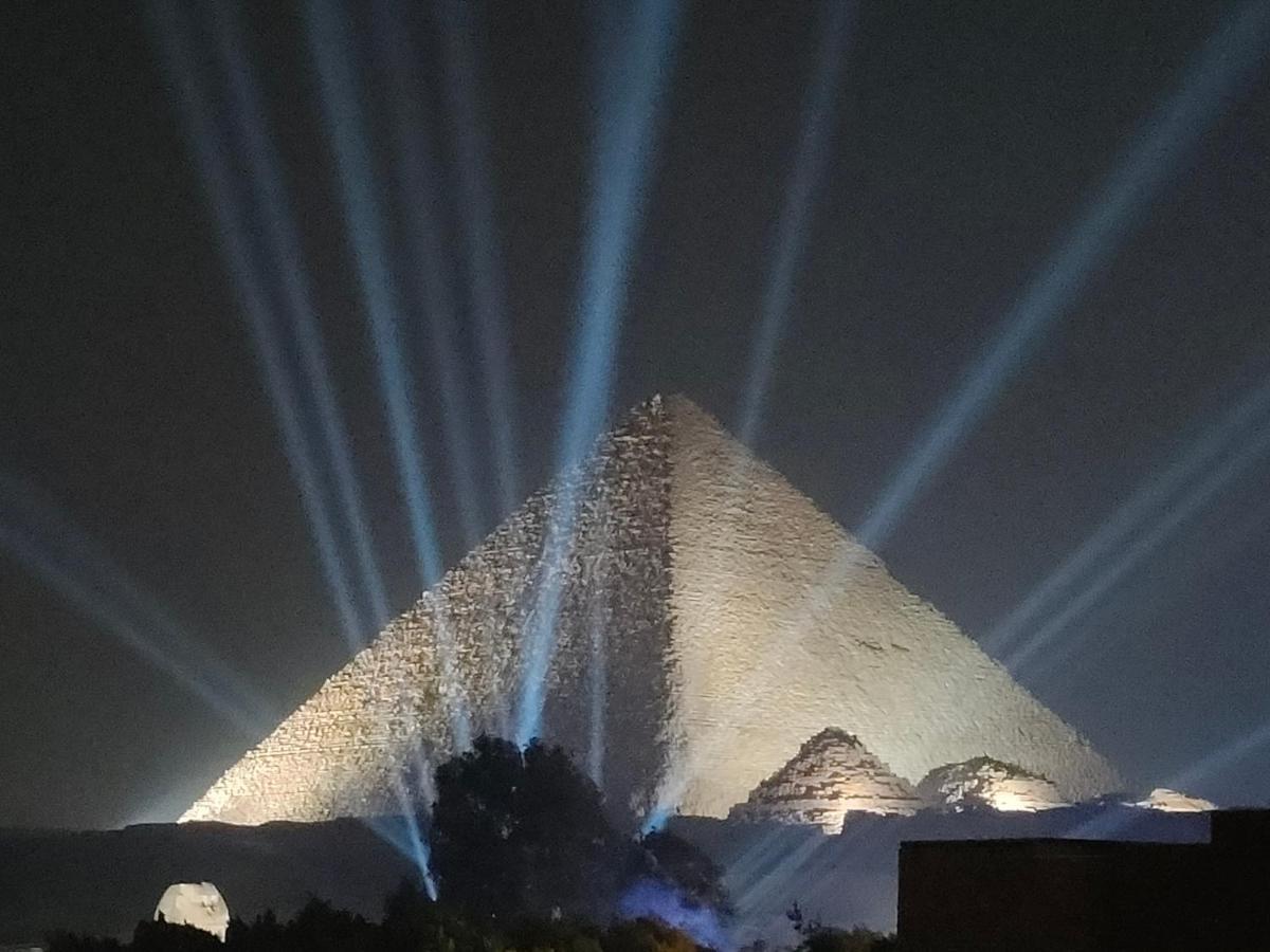 Anubis Kingdom Pyramids Hostel Kafrat al Jabal Bagian luar foto