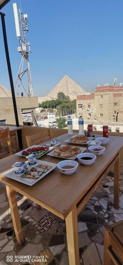 Anubis Kingdom Pyramids Hostel Kafrat al Jabal Bagian luar foto
