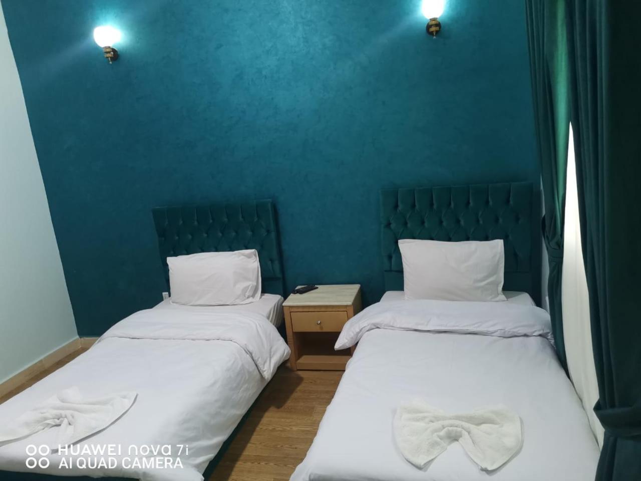 Anubis Kingdom Pyramids Hostel Kafrat al Jabal Ruang foto