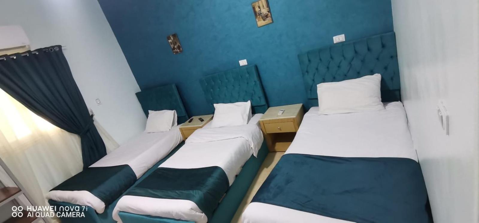 Anubis Kingdom Pyramids Hostel Kafrat al Jabal Ruang foto