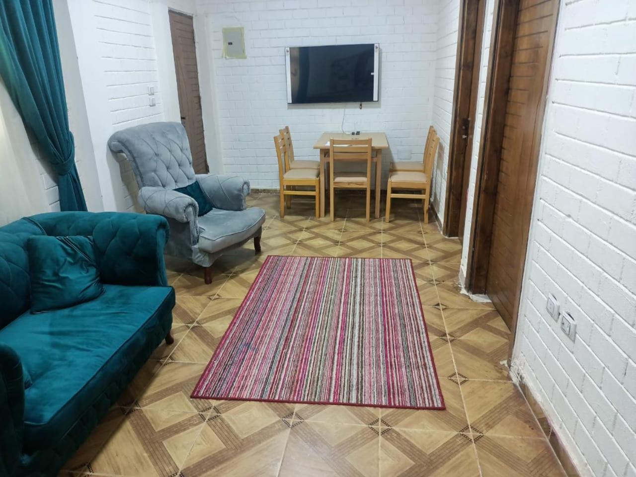 Anubis Kingdom Pyramids Hostel Kafrat al Jabal Ruang foto